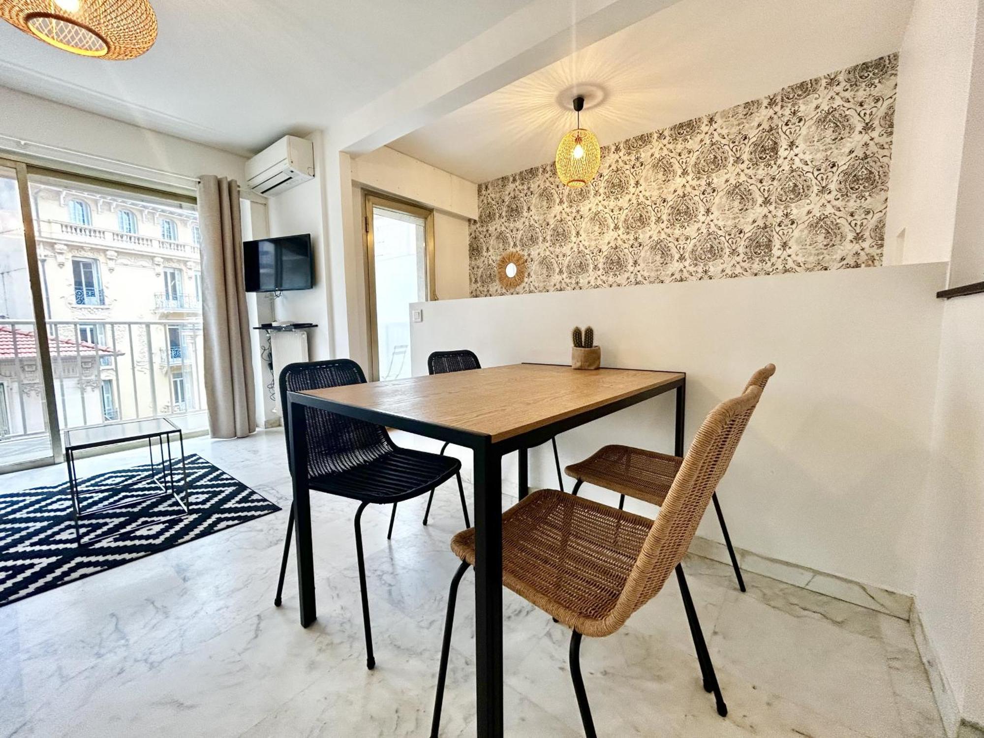 Aparthotel Riviera - Nice Carre D'Or - Large Studio Ac Terrasse - Tres Calme - Balcon Berlioz 2 ภายนอก รูปภาพ