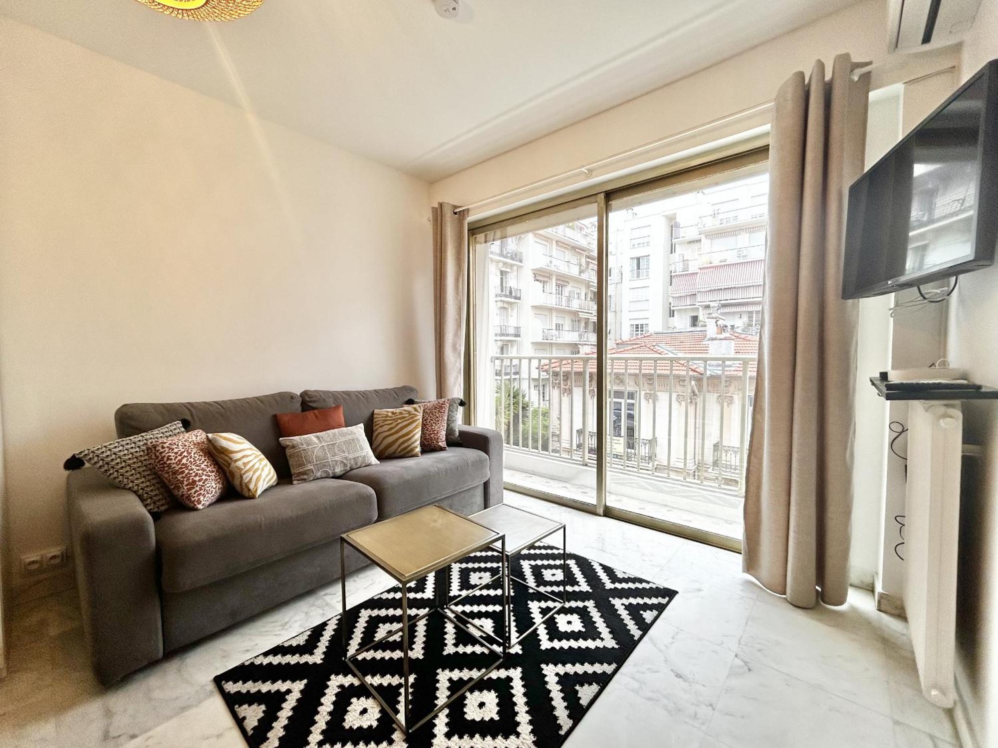 Aparthotel Riviera - Nice Carre D'Or - Large Studio Ac Terrasse - Tres Calme - Balcon Berlioz 2 ภายนอก รูปภาพ